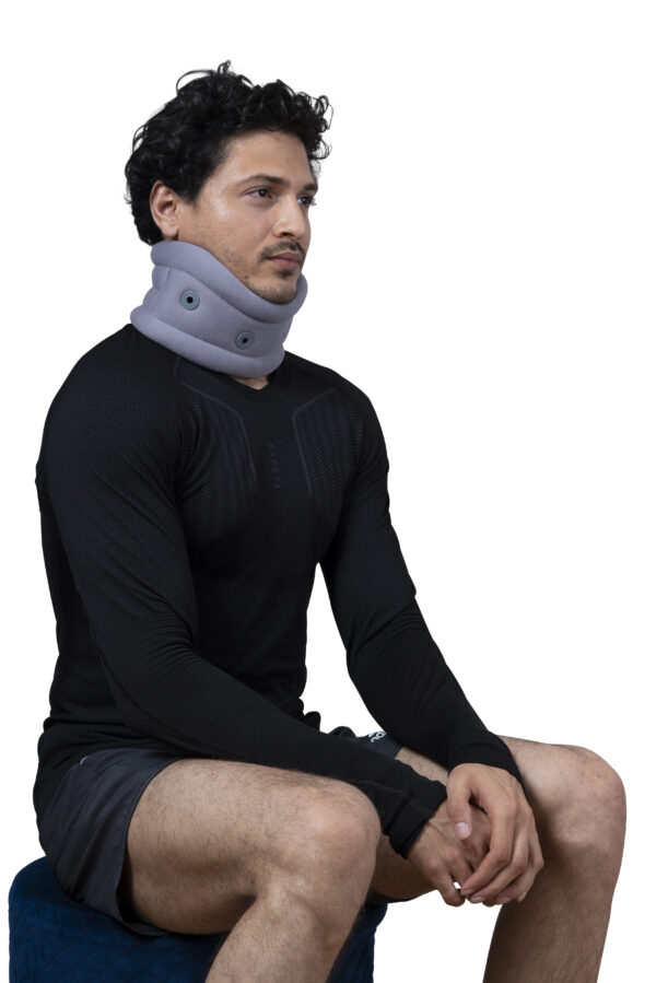 cervical collar with support